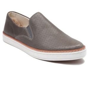 UGG Keile Perforated Leather Slip On Sporty Sneaker Shoes Journeys 9